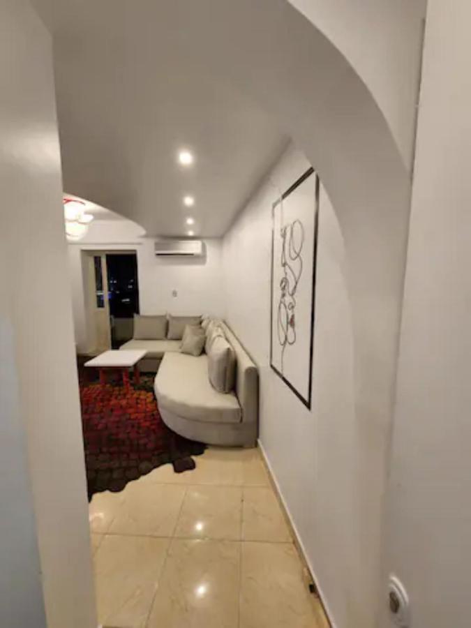 Apartment 2br 901 With Great View *