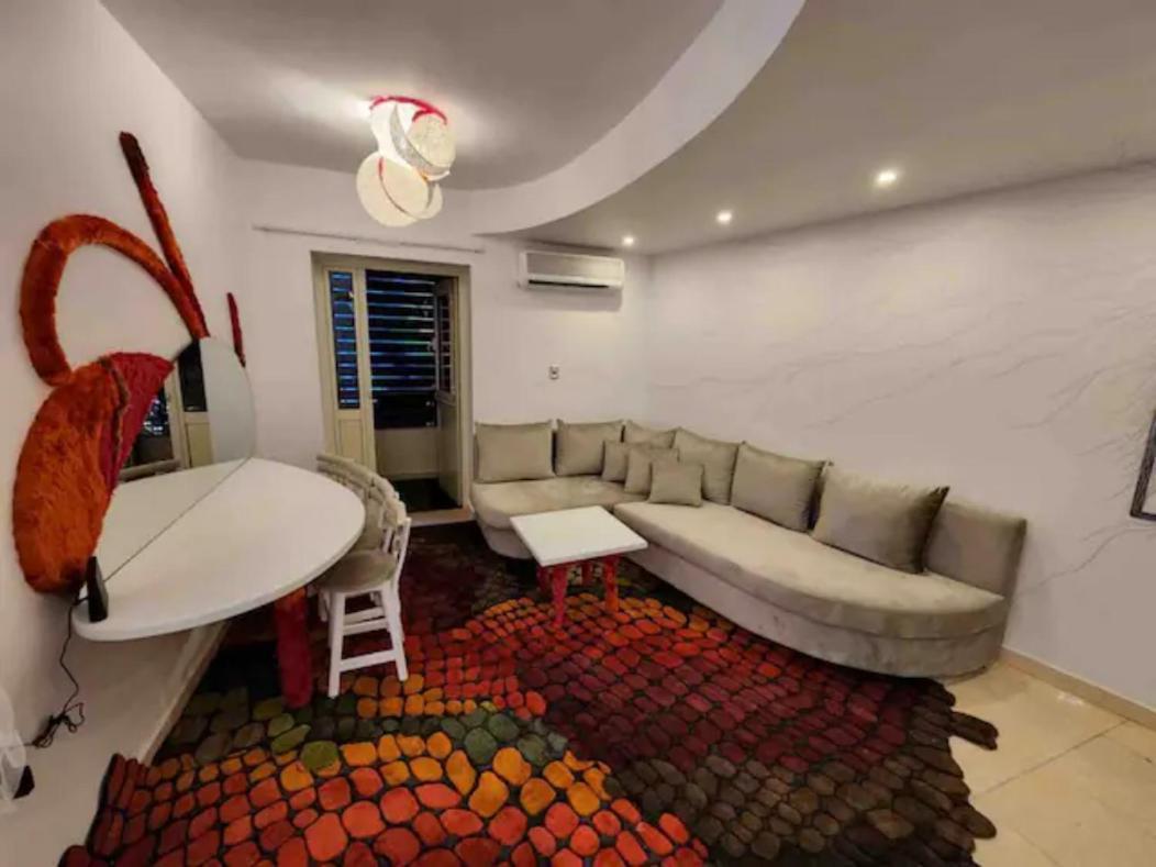 2br 901 With Great View * Cairo